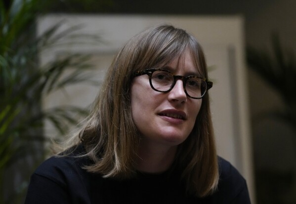 SARAH.jpg