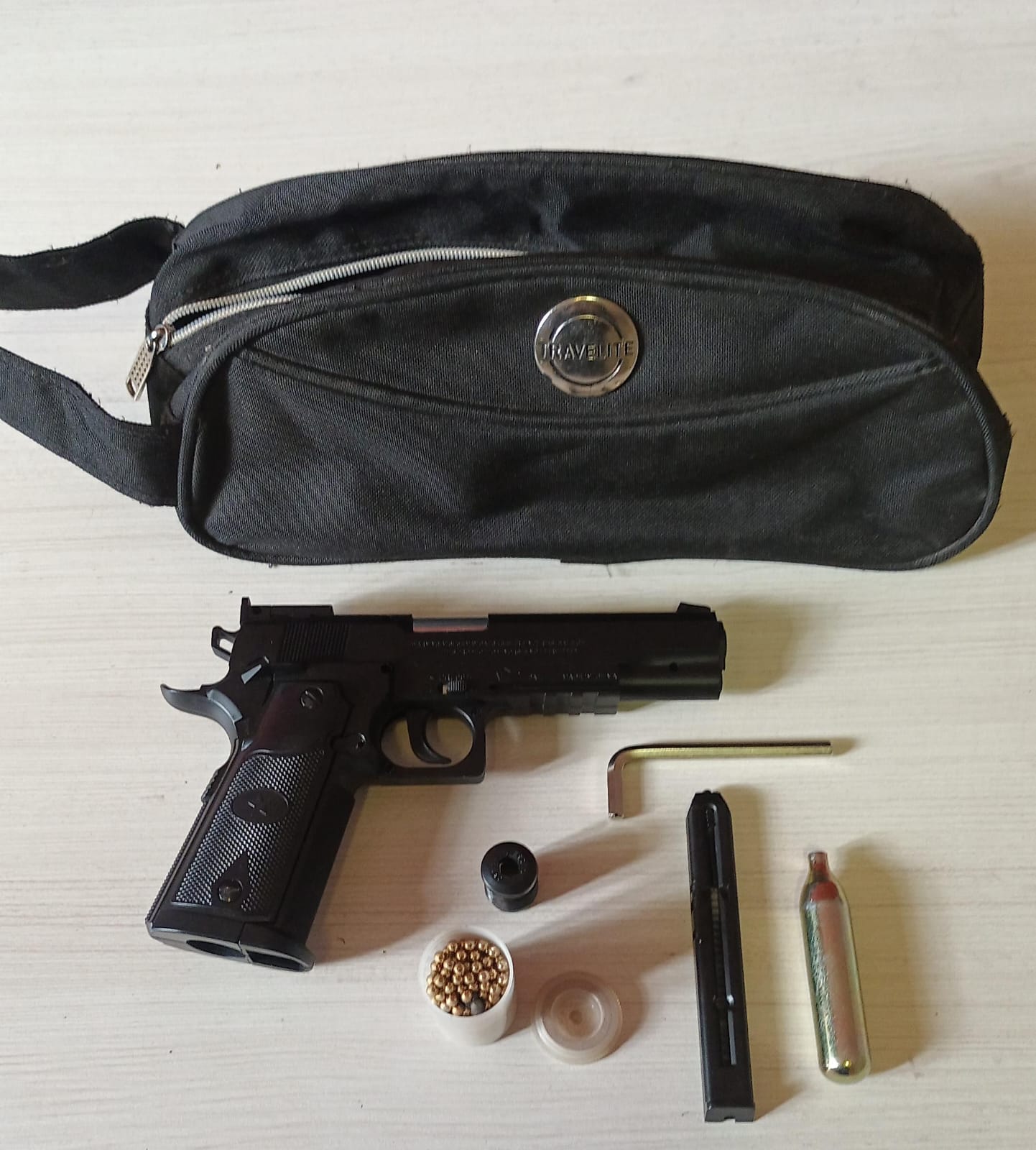 fotopolicial.jpg